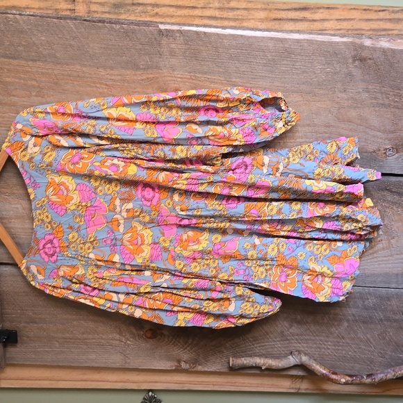 2 for 25 sale. Rusttydustty top 100%viscose New with tag - Picture 3 of 5